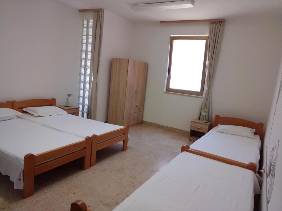 Apartman Sendi Pula Exterior foto